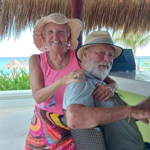 Meet your Posher, Sharon